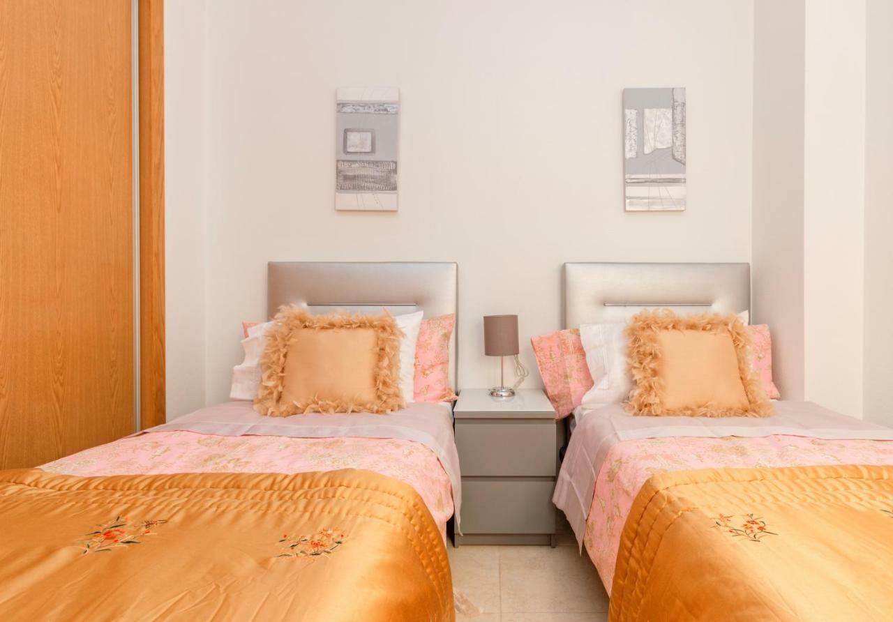 Residential Jardin Del Pintor - La Casa Amarilla Apartment Jacarilla Bagian luar foto